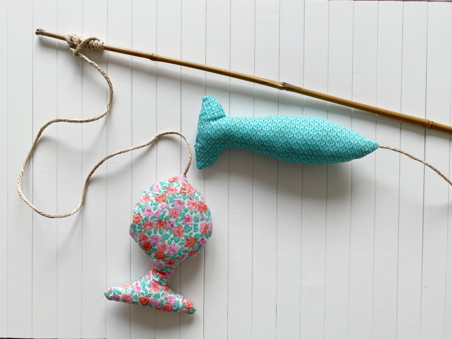DIY: Angel mit Fischen für Katzen nähen