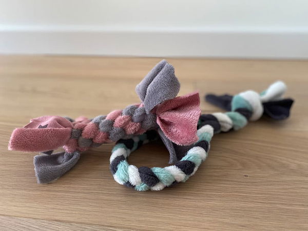 DIY: Zergel aus Stoffresten – Zerrspielzeug für deinen Welpen und deinen Hund einfach selber machen