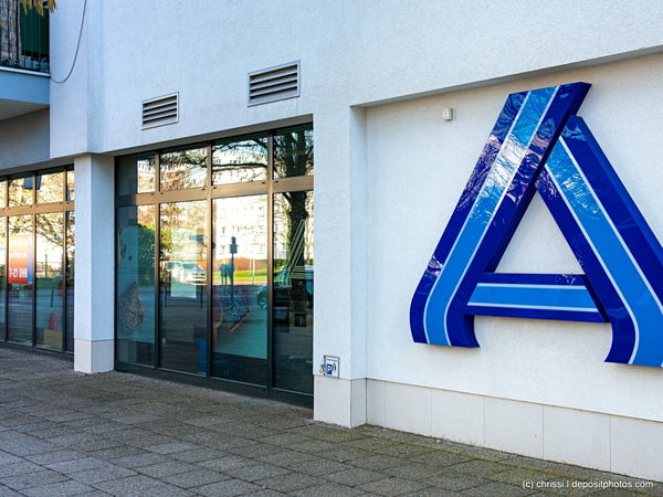 Sei schnell und sichere dir die Hunde-Produkte bei Aldi Nord. Ab heute und nur solange der Vorrat reicht!